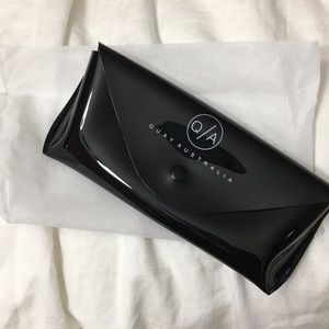 Quay Australia Sunglasses holder
